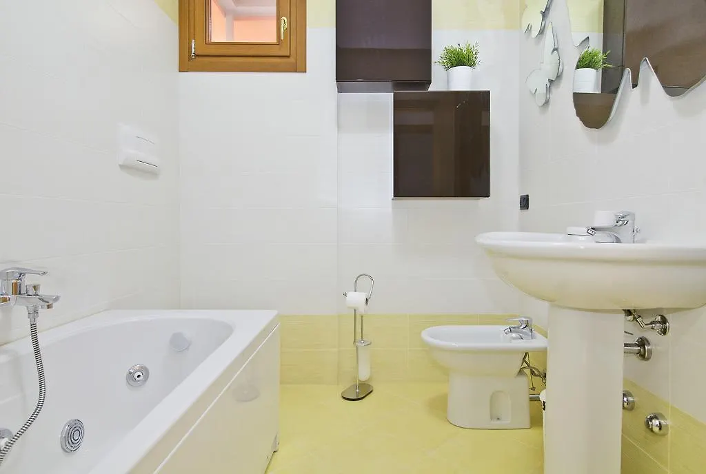 Il Parco Luxury Apartment Salò 0*,  Olaszország